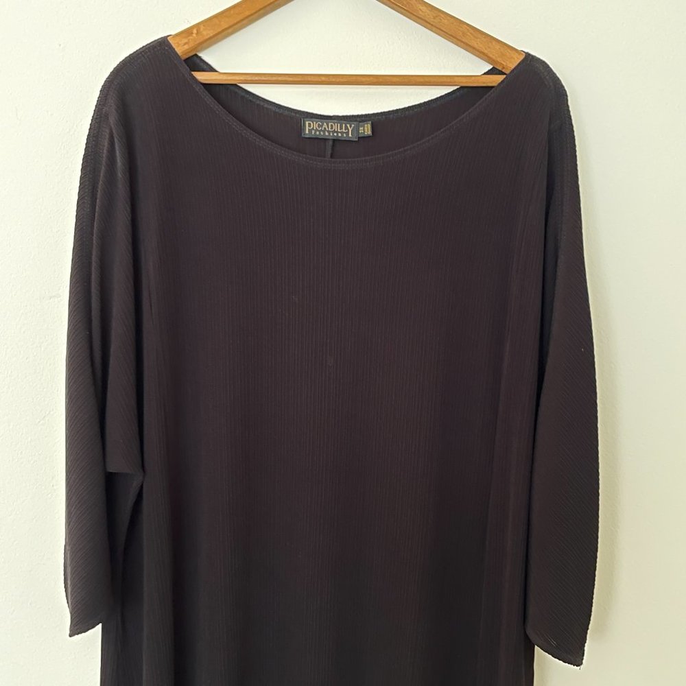 Black Ribbed Shift Dress